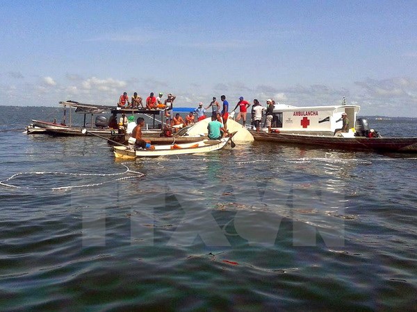 Đã có ít nhất 10 người thiệt mạng trong vụ chìm tàu tại Brazil