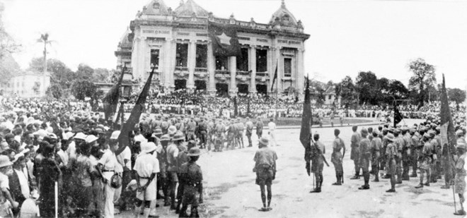 Tìm lại những tờ báo cũ từ năm 1945 viết về Cách mạng tháng Tám