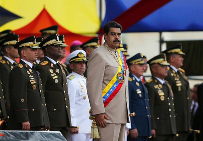 Tổng thống Venezuela Maduro kêu gọi quân đội bảo vệ đất nước