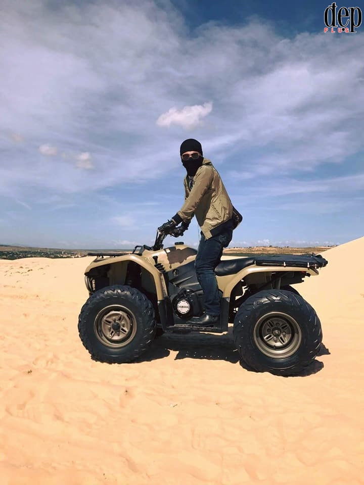 Đua xe moto địa hình trên cồn cát - trò chơi cảm giác mạnh không thể bỏ lỡ khi du lịch Mũi Né