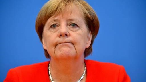 Tỷ lệ ủng hộ Thủ tướng Đức Angela Merkel bất ngờ sụt giảm