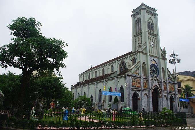 Một vòng Nam Định đón Giáng sinh ở các nhà thờ siêu đẹp và độc