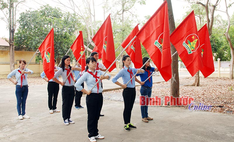 Nhiệm vụ, quyền hạn của giáo viên làm Tổng phụ trách Đội