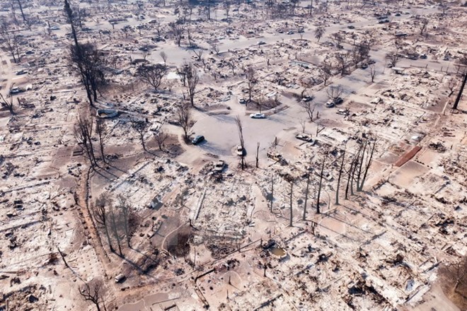 California điêu đứng vì "bão lửa," số người thiệt mạng tiếp tục tăng