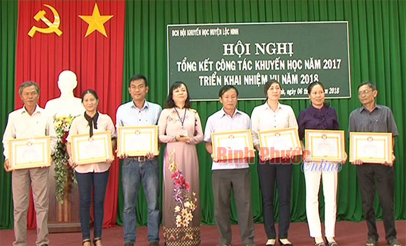 Lộc Ninh: 7.449 hộ được công nhận “Gia đình học tập”