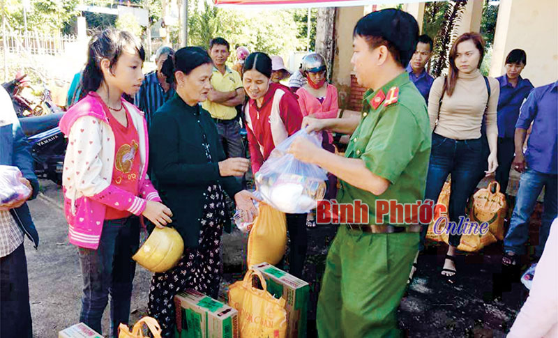 Bí thư đoàn tiêu biểu