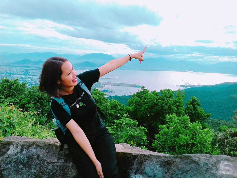 Cuối tuần chưa biết đi đâu, leo đỉnh Bàn Cờ đón gió biển Đà Nẵng