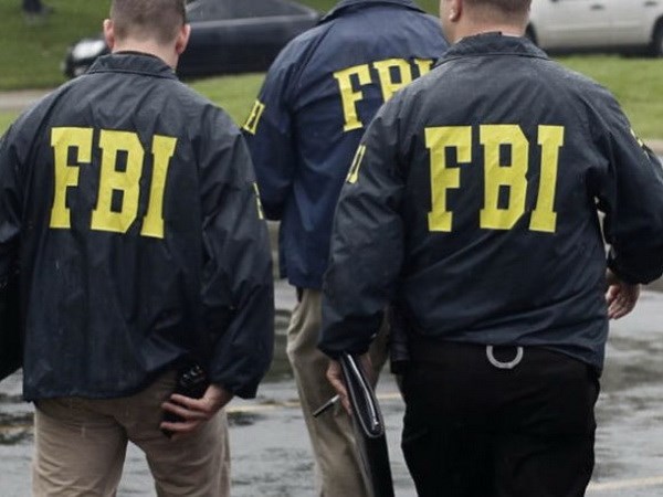 FBI bắt giữ 4 công dân Nga với cáo buộc rửa tiền và gian lận