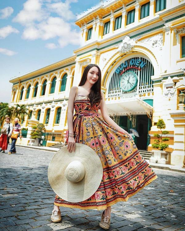 Hot girl Thái Lan chụp hình ở Việt Nam lung linh như trời Âu