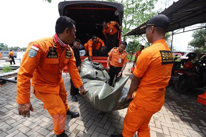 Rơi máy bay tại Indonesia: Lion Air nối lại chiến dịch tìm kiếm