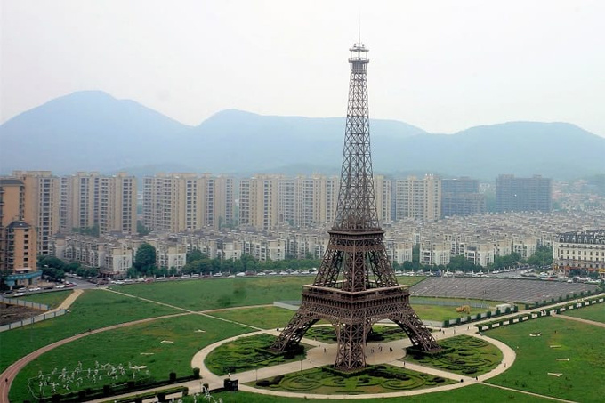 10 nơi để chiêm ngưỡng 'tháp Eiffel' mà không cần tới Pháp
