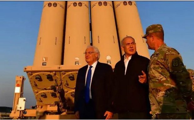 Thu tuong Netanyahu va Dai su My o Israel tham quan he thong THAAD hinh anh 1