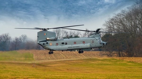 Boeing bàn giao 4 trực thăng Chinook đầu tiên cho Không quân Ấn Độ