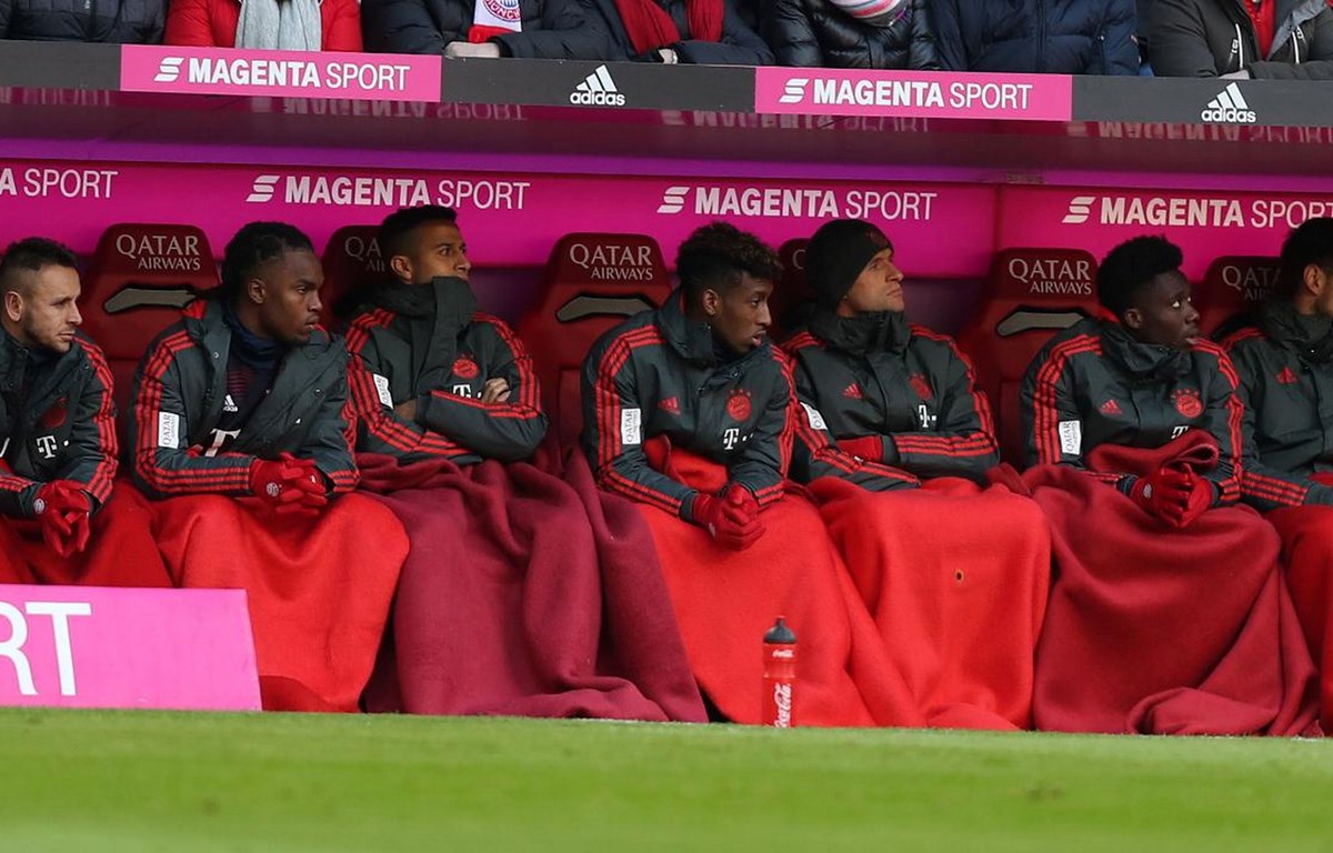Từ trái sang phải: Rafinha, Sanches, Thiago, Coman, Mueller, Davies và Ulreich. (Ảnh: Dennis Brosda)