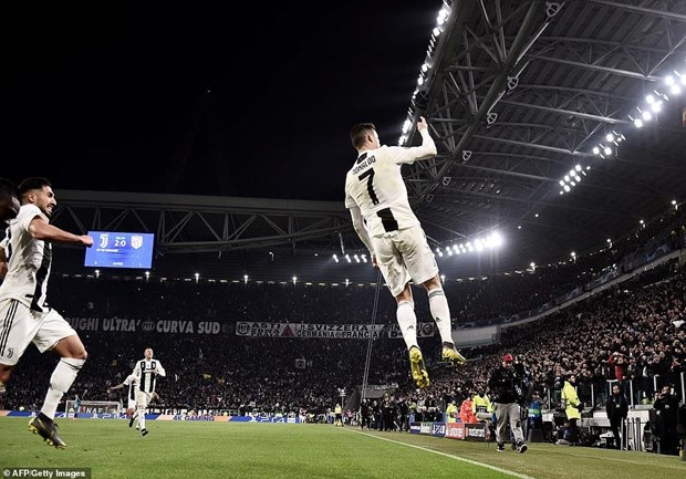 Ronaldo lap hat-trick, Juventus nguoc dong loai Atletico Madrid hinh anh 1