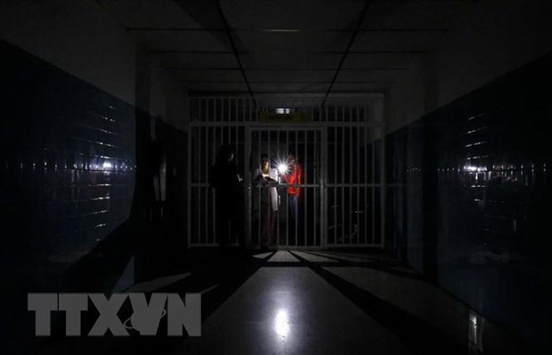 Venezuela dinh chi hoat dong tai truong hoc, cong so trong ngay 11/3 hinh anh 1