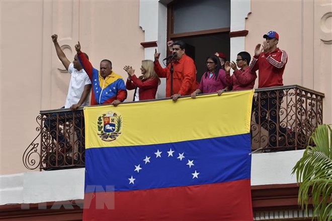 Tổng thống Venezuela kiên quyết ngăn chặn sự xâm nhập của nước ngoài