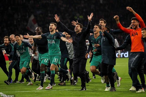 Moura lap hat-trick dua Tottenham vao chung ket day kich tinh hinh anh 3