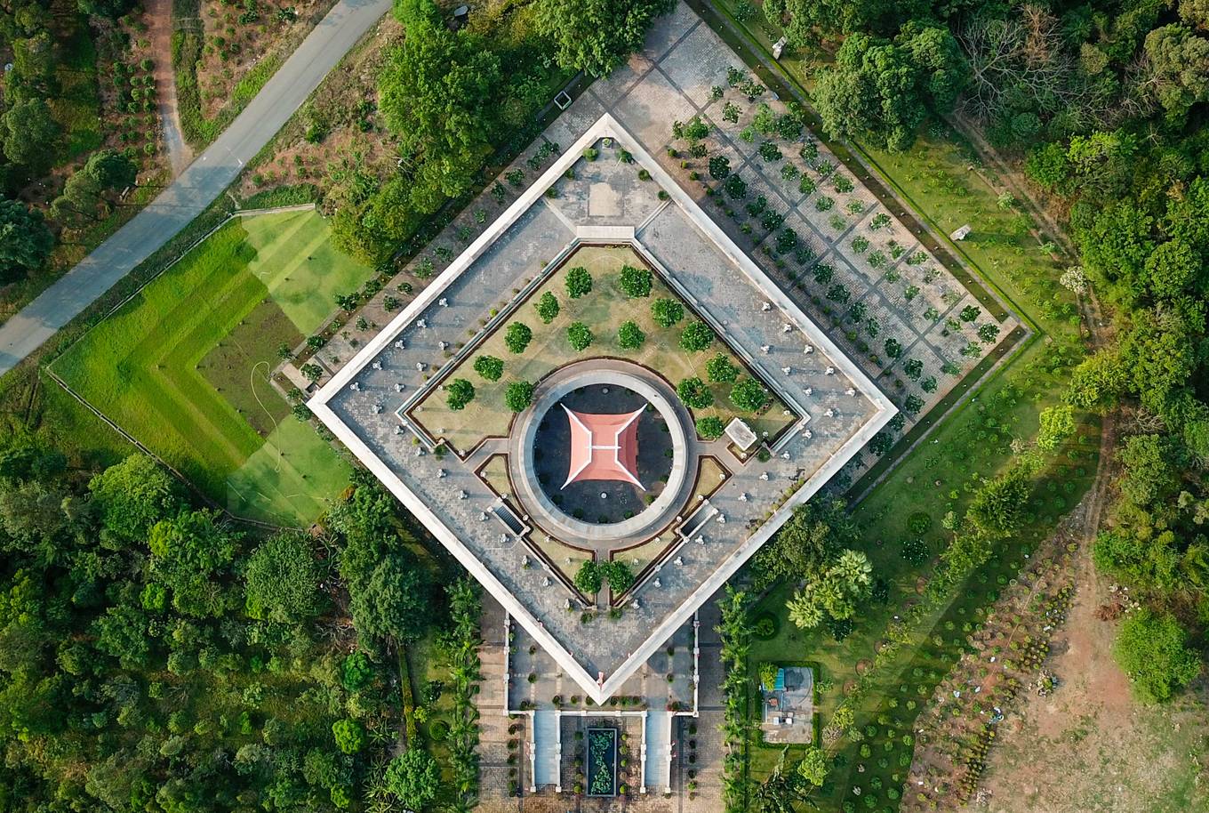 Đền tưởng niệm các vua Hùng lớn nhất Nam Bộ ở Sài Gòn