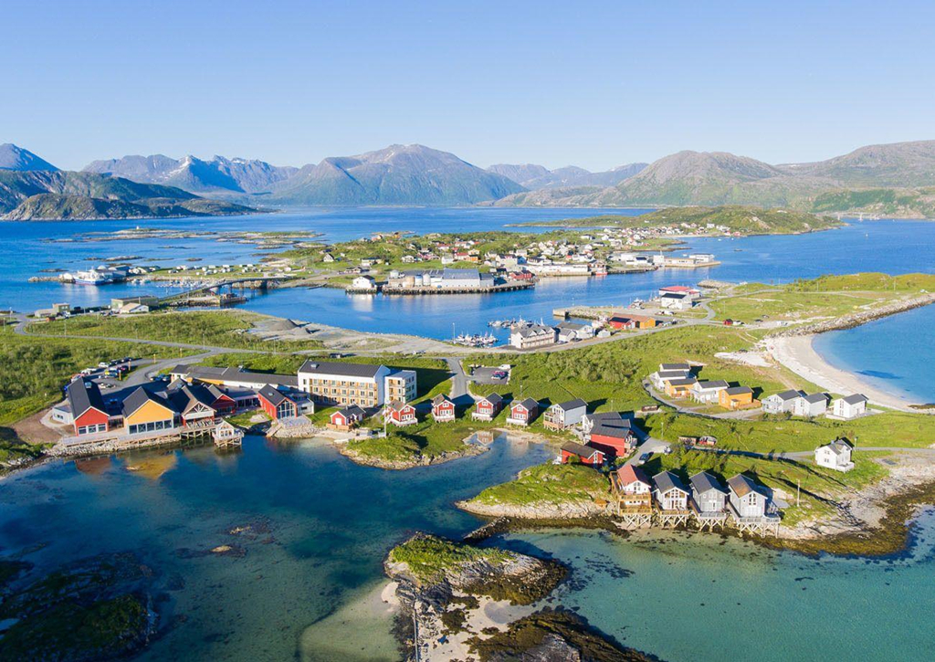 Hon dao noi tre em da bong, nguoi lon uong ca phe luc nua dem hinh anh 1 