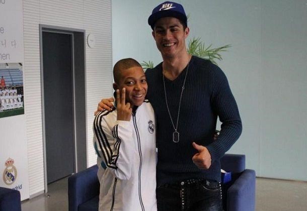 Mbappe lap lung tuong lai, ro len tin don sap ve Real Madrid hinh anh 1