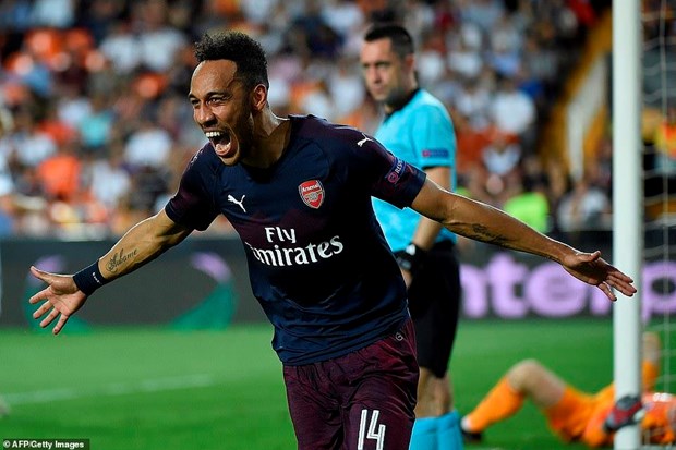Arsenal cham tran Chelsea o tran chung ket Europa League hinh anh 1