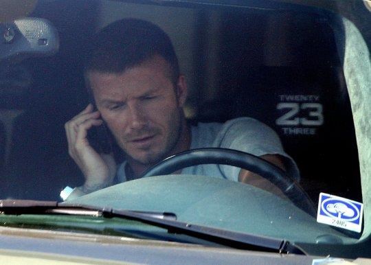 Cuu danh thu David Beckham bi cam lai xe 6 thang do pham luat hinh anh 1
