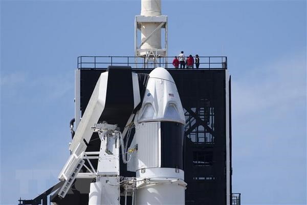 SpaceX phong 60 ve tinh cung cap Internet toc do cao cho toan the gioi hinh anh 1
