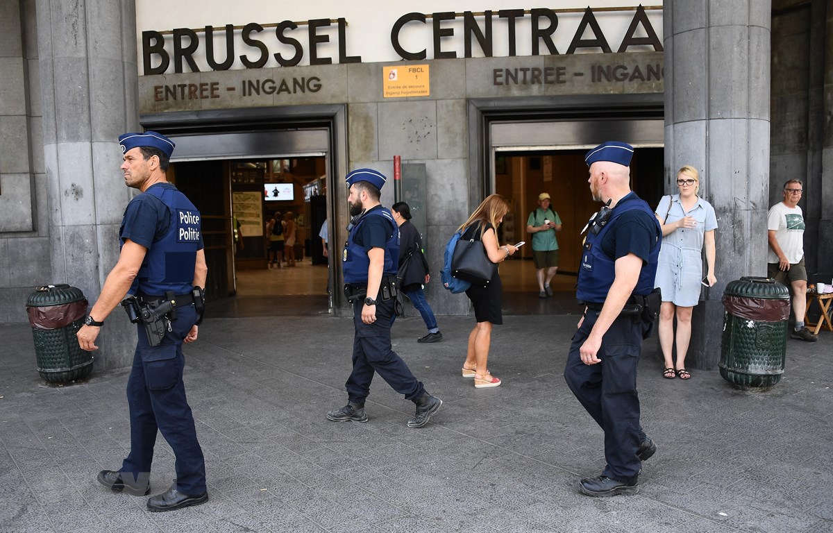 Cảnh sát Bỉ tuần tra tại Brussels. (Ảnh: AFP/TTXVN)