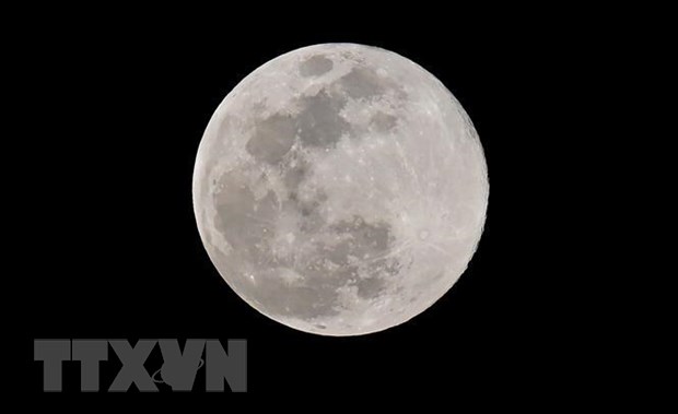 Nghien cuu khoa hoc: Mat Trang dang dan dan co lai hinh anh 1