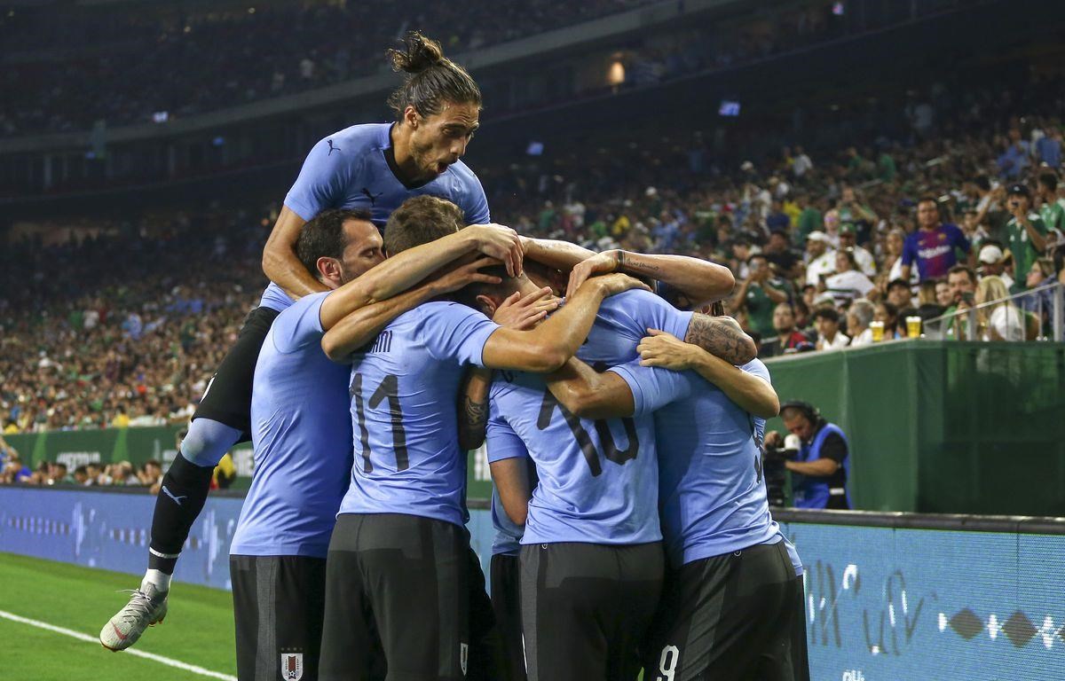 Uruguay thắng đậm ngay ra quân. (Nguồn: Getty Images)