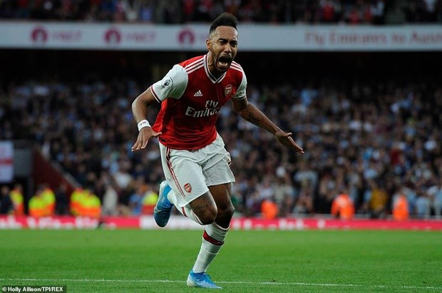 Ket qua bong da: Liverpool danh bai Chelsea, Arsenal thang nguoc hinh anh 2