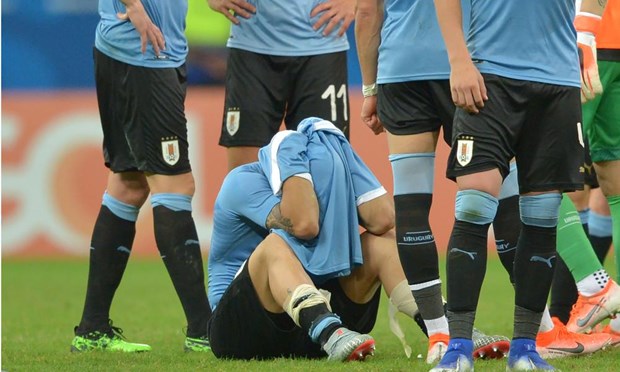 Luis Suarez van chua quen that bai cay dang tai Copa America hinh anh 1