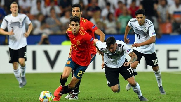 Bayern Munich chieu mo thanh cong nha vo dich U21 chau Au? hinh anh 1