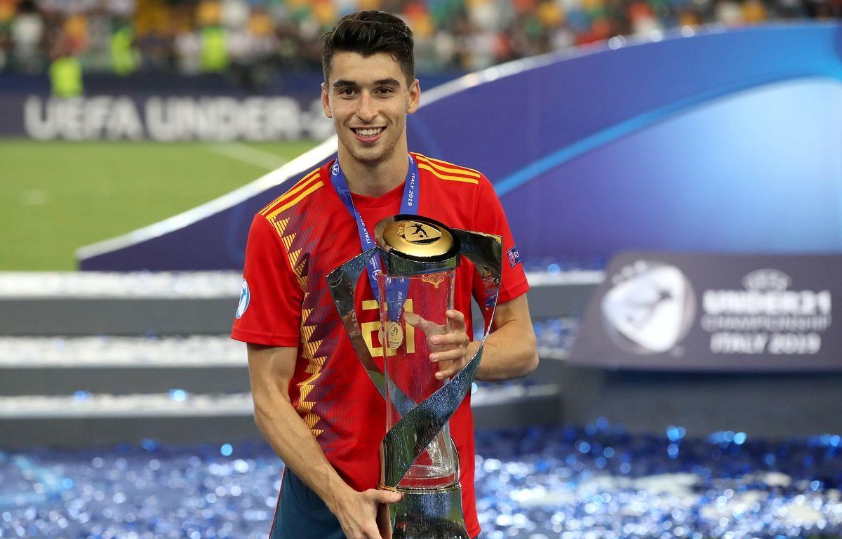 Bayern Munich đạt thỏa thuận chiêu mộ Marc Roca. (Nguồn: Getty Images)