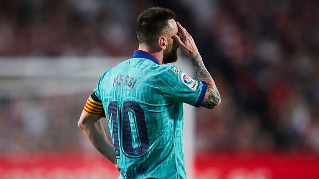 Thang soc Barcelona, tan binh Granada leo len ngoi dau La Liga hinh anh 2