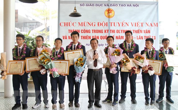 Hoc sinh Viet Nam gianh 7 huy chuong Olympic quoc te Thien van hoc hinh anh 1