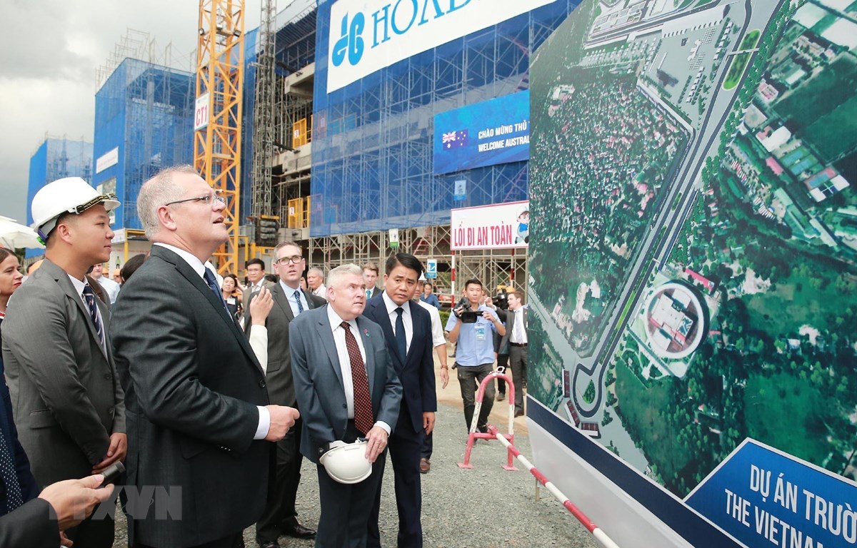 Thủ tướng Australia Scott Morrison tham quan dự án Trường đua công thức 1 Việt Nam. (Ảnh: Lâm Khánh/TTXVN)