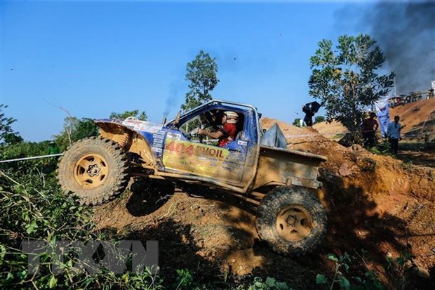 Ket thuc Giai dua xe oto dia hinh Viet Nam PVoil Cup 2019 hinh anh 1