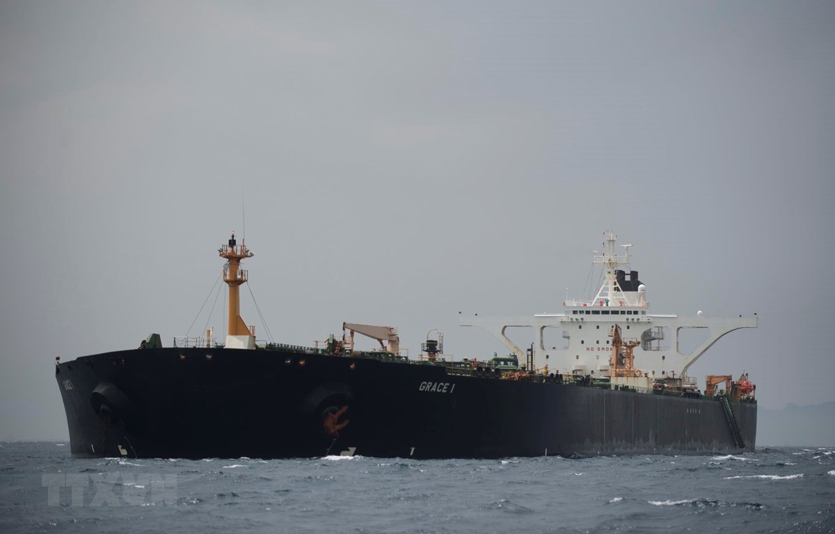 Tàu chở dầu Grace 1 trên vùng biển ngoài khơi Gibraltar ngày 6/7. (Ảnh: AFP/ TTXVN)