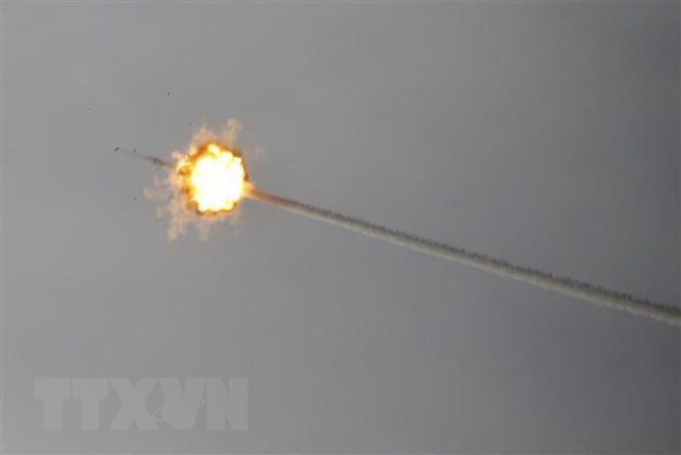 May bay khong nguoi lai tu Gaza tan cong phuong tien quan su Israel hinh anh 1