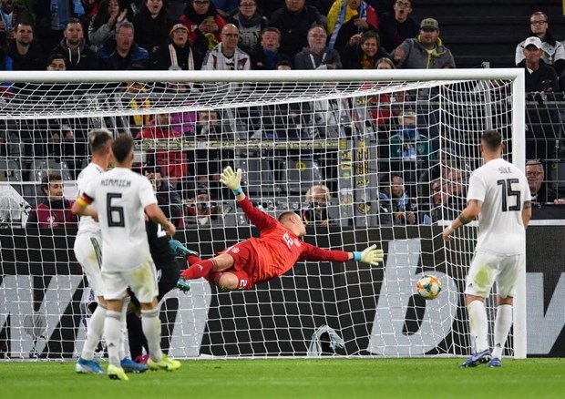 Gnabry lap ky luc trong ngay Duc roi chien thang truoc Argentina hinh anh 2