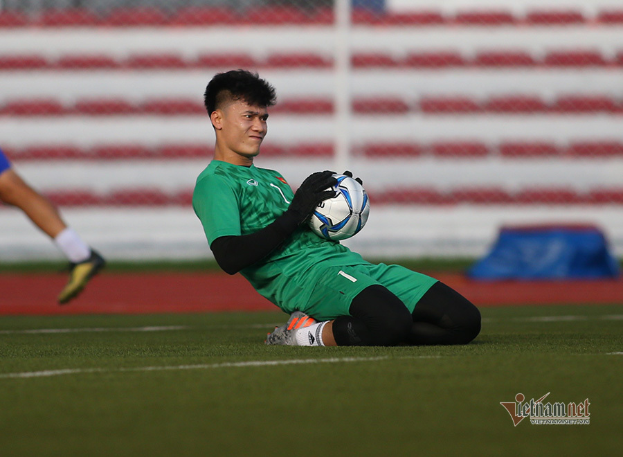 U22 Việt Nam lộ đội h&igrave;nh, thầy Park gặp ri&ecirc;ng B&ugrave;i Tiến Dũng