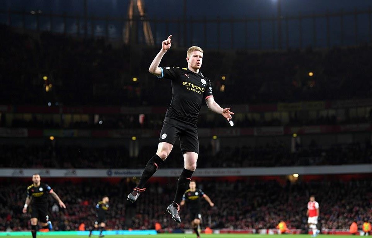 De Bruyne mang chiến thắng về cho Man City.