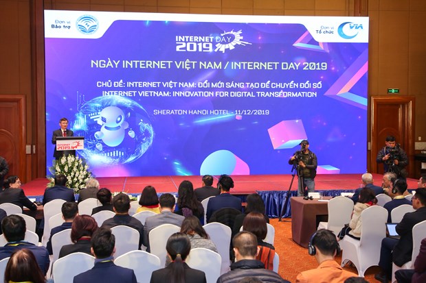 Khai mac Internet Day 2019 - Doi moi sang tao de Chuyen doi so hinh anh 1