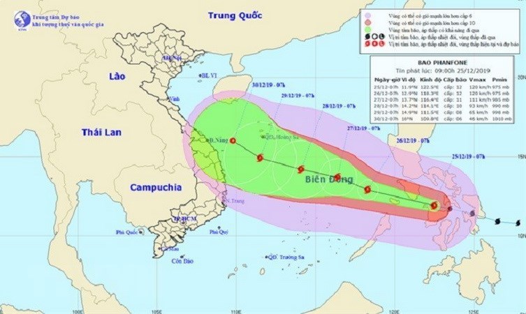 Bão Phanfone giật cấp 14 và "tiến thẳng" vào Biển Đông