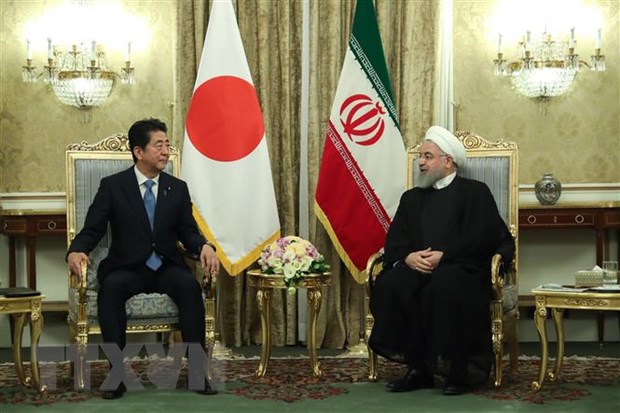 Nha lanh dao Iran dau tien tham Nhat Ban trong gan 2 thap ky hinh anh 1