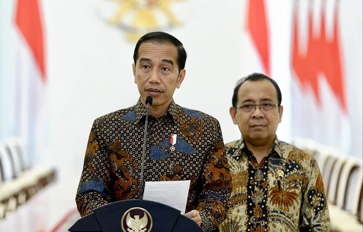 Tổng thống Indonesia Joko Widodo (trái). (Ảnh: AFP/TTXVN)