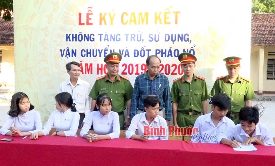 Tuyên truyền phòng, chống pháo nổ cho học sinh