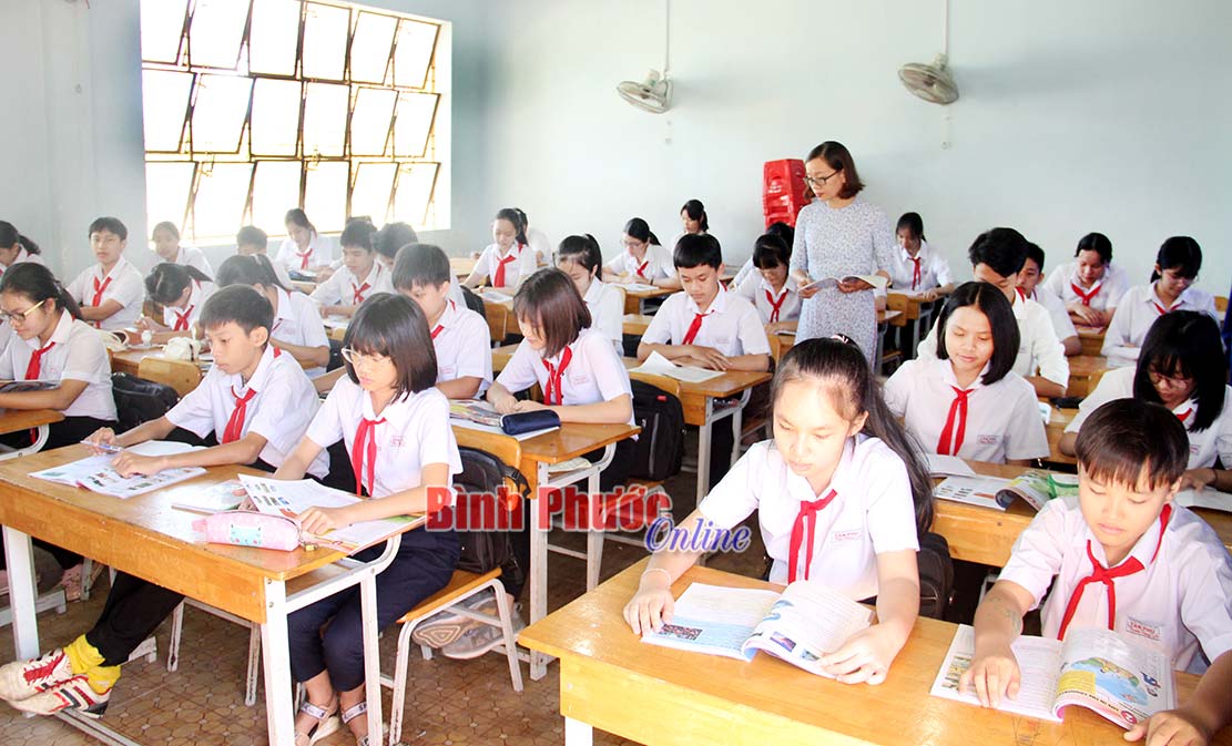 Thí điểm dạy Toán và các môn khoa học bằng tiếng Anh